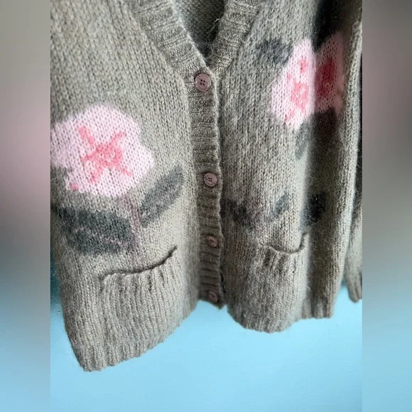 David Benjamin Cardigan Sweater (M) - Picture 4 of 6